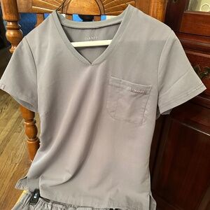 Jaanuu Scrub Set (small top and pants)